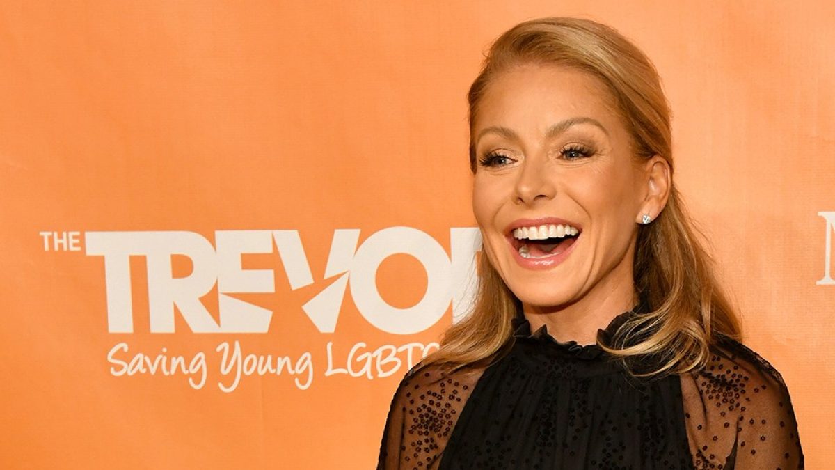 Kelly Ripa Has Quit Drinking And Calls It Amazing